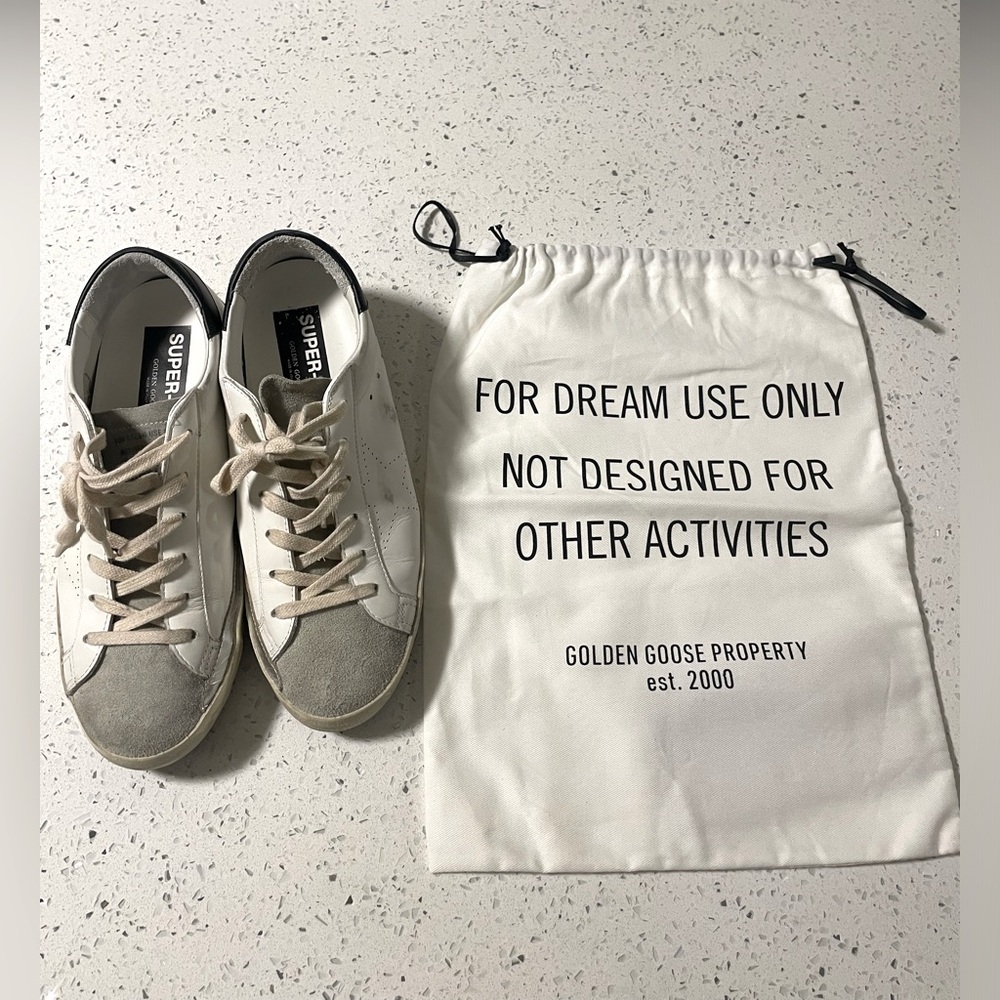 Golden Goose
White & Brown Superstar Leather Sneaker - Women. Size 40.5-size 10